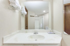 Knights Inn Searcy
