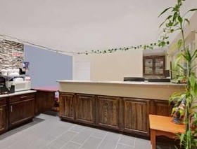 Super 8 by Wyndham Siloam Springs