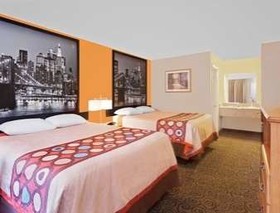 Super 8 by Wyndham Siloam Springs