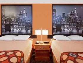 Super 8 by Wyndham Siloam Springs