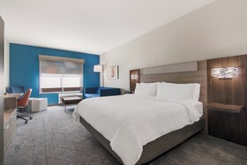 Holiday Inn Express & Suites Springdale Fayetteville Area