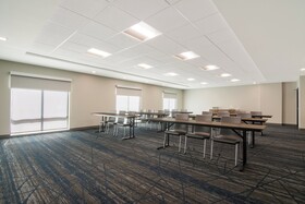 Holiday Inn Express & Suites Springdale Fayetteville Area