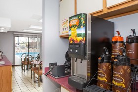 Super 8 by Wyndham Springdale AR