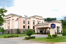 Hampton Inn Van Buren
