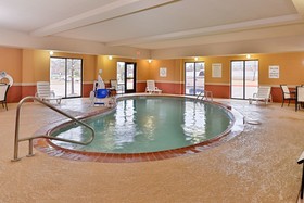 Holiday Inn Express Van Buren Fort Smith Area