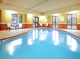 Holiday Inn Express Van Buren Fort Smith Area