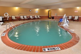 Holiday Inn Express Van Buren Fort Smith Area