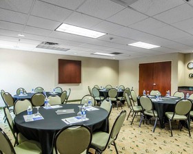Comfort Inn & Suites Van Buren - Fort Smith