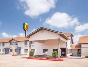 Super 8 by Wyndham Van Buren/Ft. Smith Area