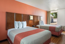 Motel 6 Van Buren