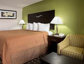Days Inn by Wyndham West Memphis