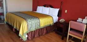 Deluxe Inn