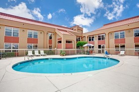 Ramada by Wyndham West Memphis