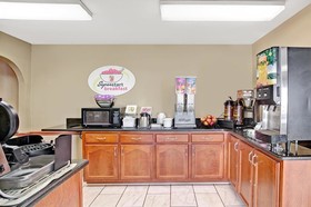 Super 8 by Wyndham West Memphis