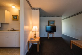 Coral Reef Inn & Suites