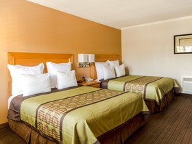 Anaheim Islander Inn And Suites