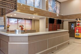 Best Western Plus Park Place Inn & Mini Suites