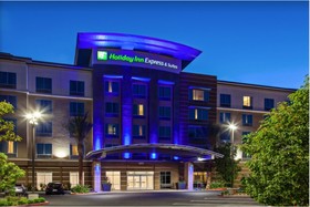 Holiday Inn Express & Suites - Anaheim Resort Area