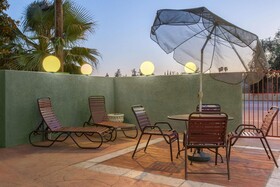 Americas Best Value Inn and Suites Bakersfield