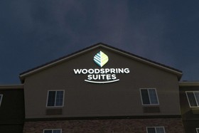WoodSpring Suites Bakersfield