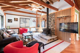 Moonlight Ridge  1929 By Big Bear Vacations