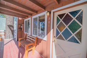 A Beary Happy Cabin