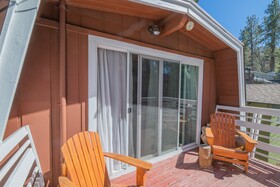 A Beary Happy Cabin
