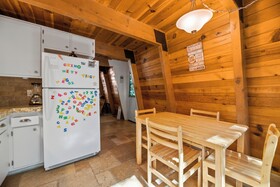 A Beary Happy Cabin