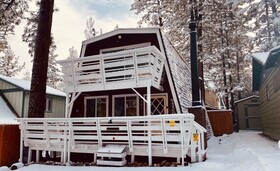 A Beary Happy Cabin