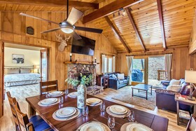 Bear Claw Cabin