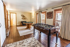 Bear Claw Cabin