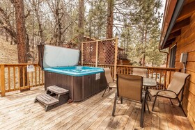 Bear Claw Cabin
