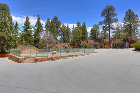 Bear Creek Resort