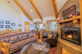Bearfoot Bungalow