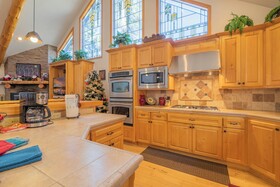 Bearfoot Bungalow