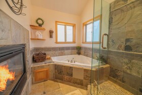 Bearfoot Bungalow