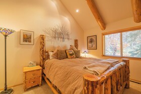 Bearfoot Bungalow