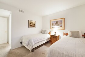 Bear Golf Inn