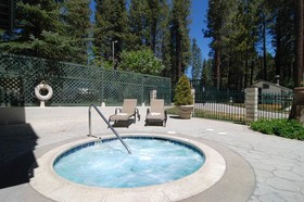Chateau Big Bear Boutique Hotel, BW Signature Collection