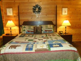 Big Bear Manor Spa Cabins