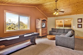 Grand Forest Lodge by Big Bear Vacation