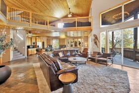 Grand Forest Lodge by Big Bear Vacation