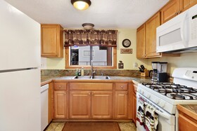 Inn Between Pines by Big Bear Vacations