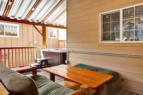 Mishka's Place by Big Bear Vacations
