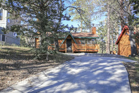 Moonridge Cabin With A View
