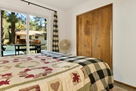 Moonridge Cottage by Big Bear Vacations