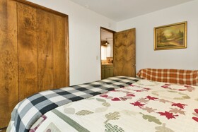 Moonridge Cottage by Big Bear Vacations