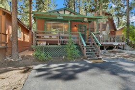 Moonridge Cottage by Big Bear Vacations