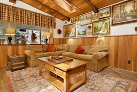 Moonridge Cottage by Big Bear Vacations