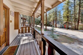 Moose Inn by Big Bear Vacations